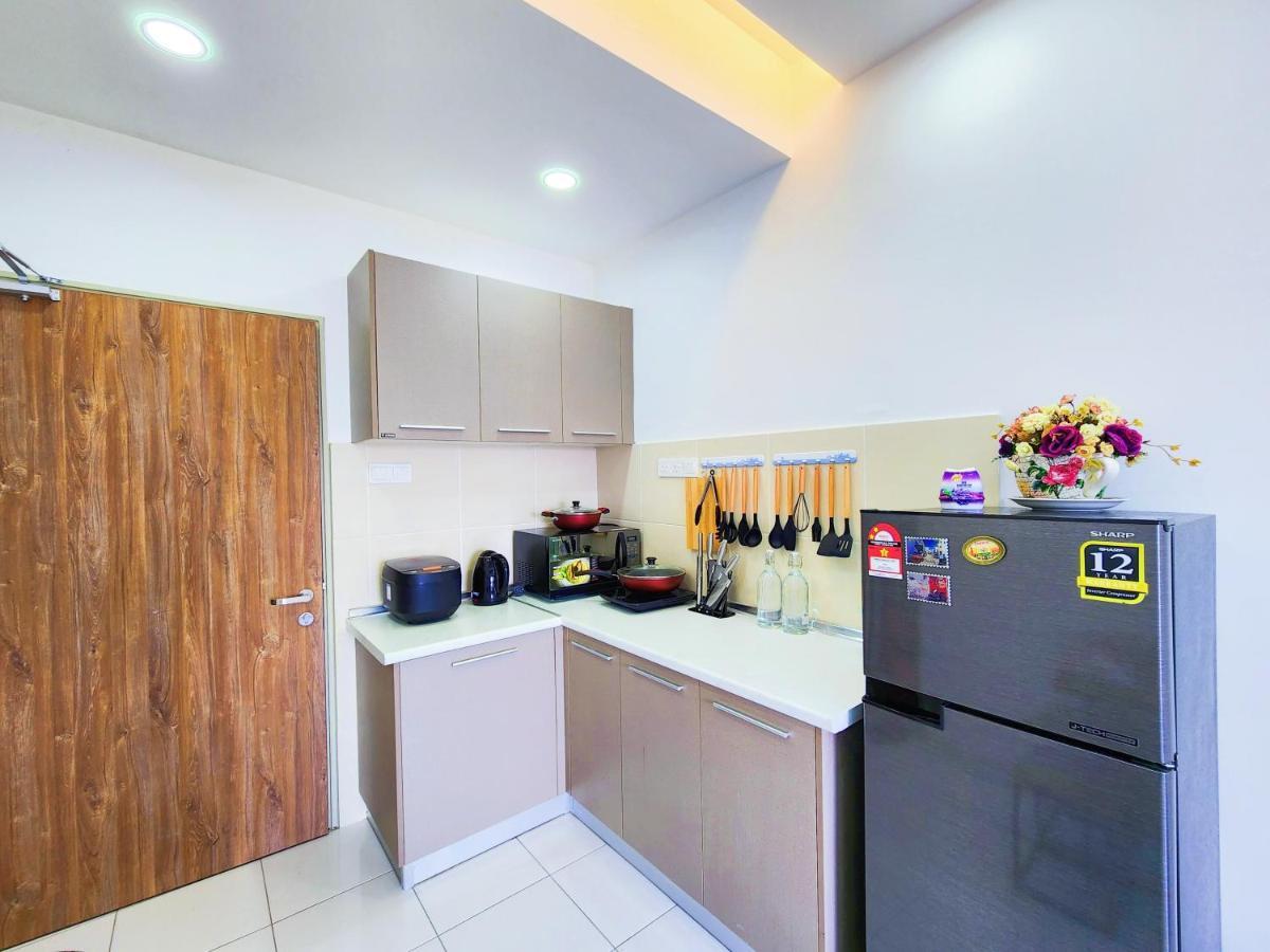 Klia Lili Residensi 5 Plus 2 Pax With Splendid Pool نيلاي المظهر الخارجي الصورة